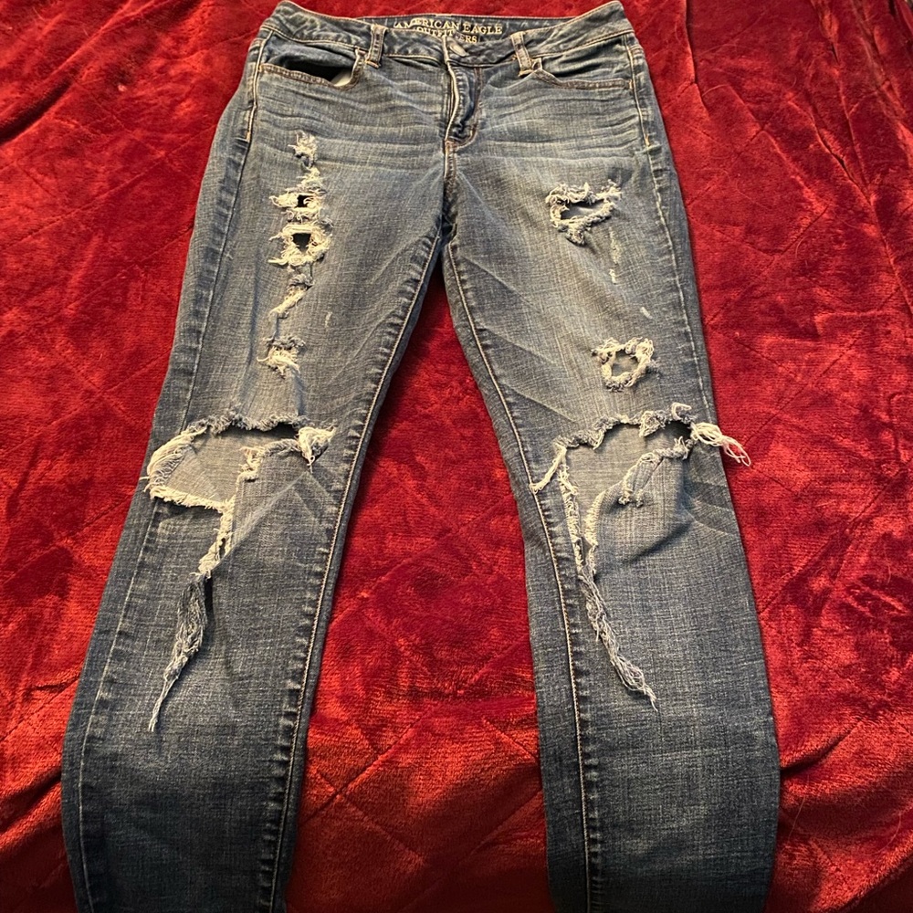 American Eagle Distressed jegging size 10 regular